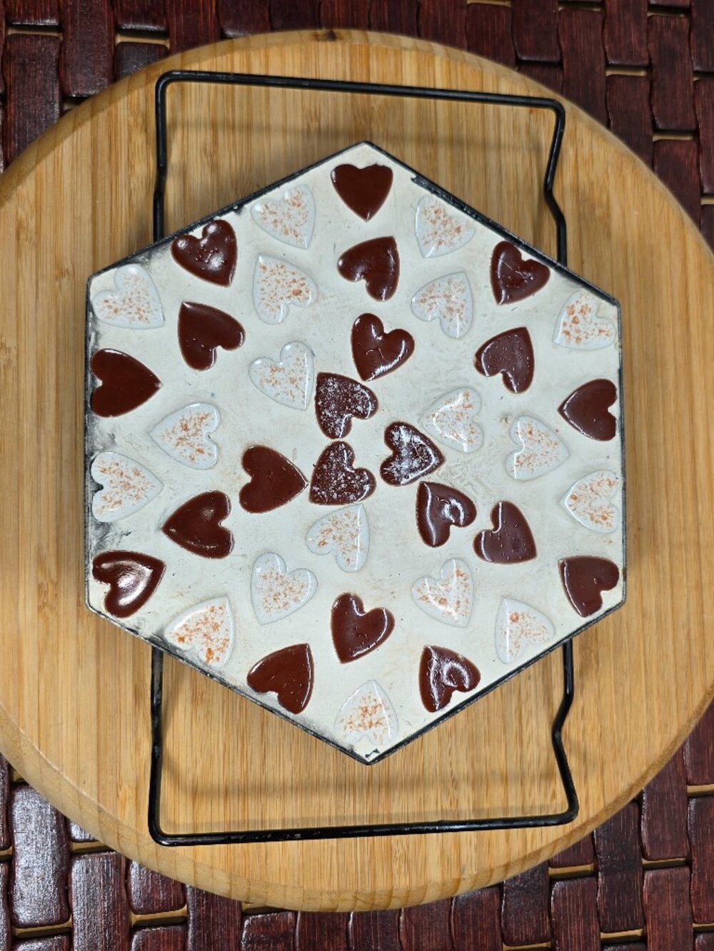 Handmade Hotplate / Trivet Porcelain Tile Hearts, Mid Century Modern, Wire Stand